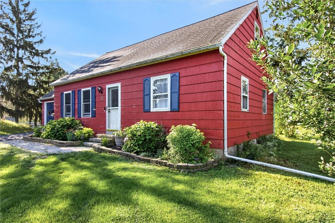 17 Karenlee Drive