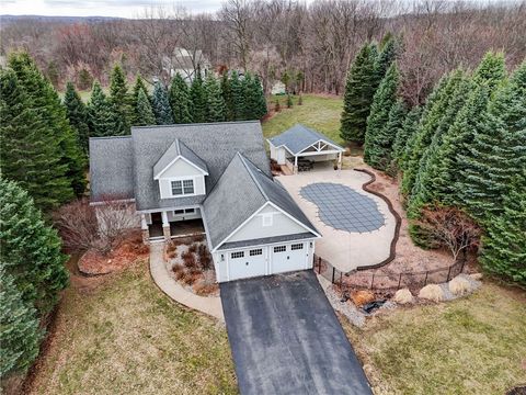 Homes For Sale - 620 Saurer Farms Drive<br/> Victor, NY 14564