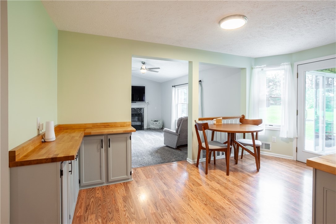 767 Bishops Lane, Webster, New York image 9