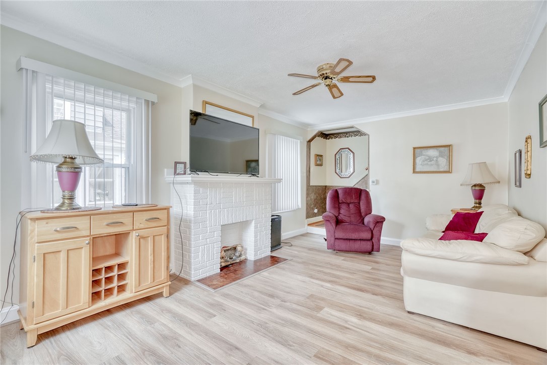 350 Colebourne Road, Rochester, New York image 8