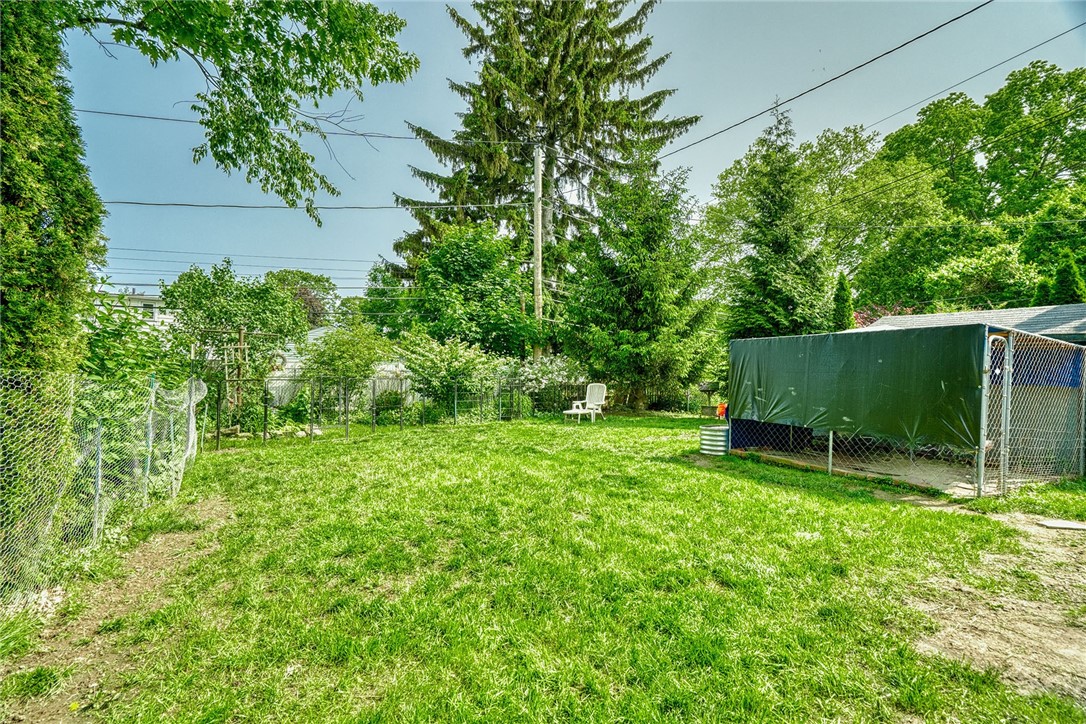 350 Colebourne Road, Rochester, New York image 6