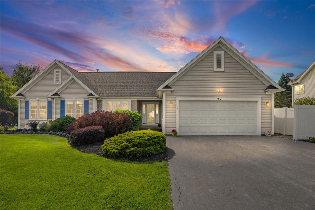 25 Acorn Valley Trl