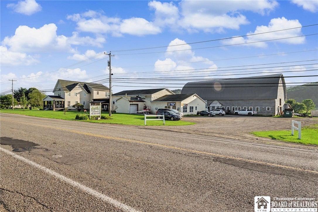 2715 Five Mile Road