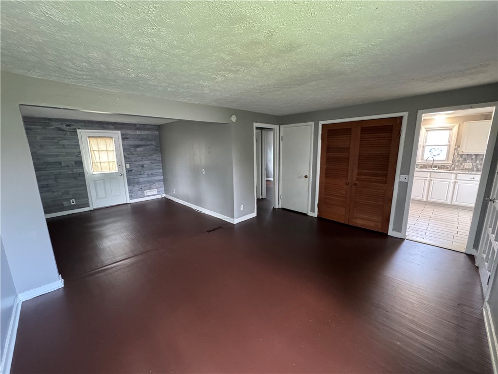 71 Hinchey Road, Gates, New York image 2