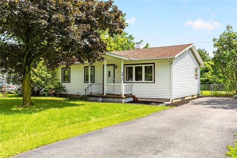 Homes For Sale - 30 Fairlawn Drive<br/> Mendon, NY 14472