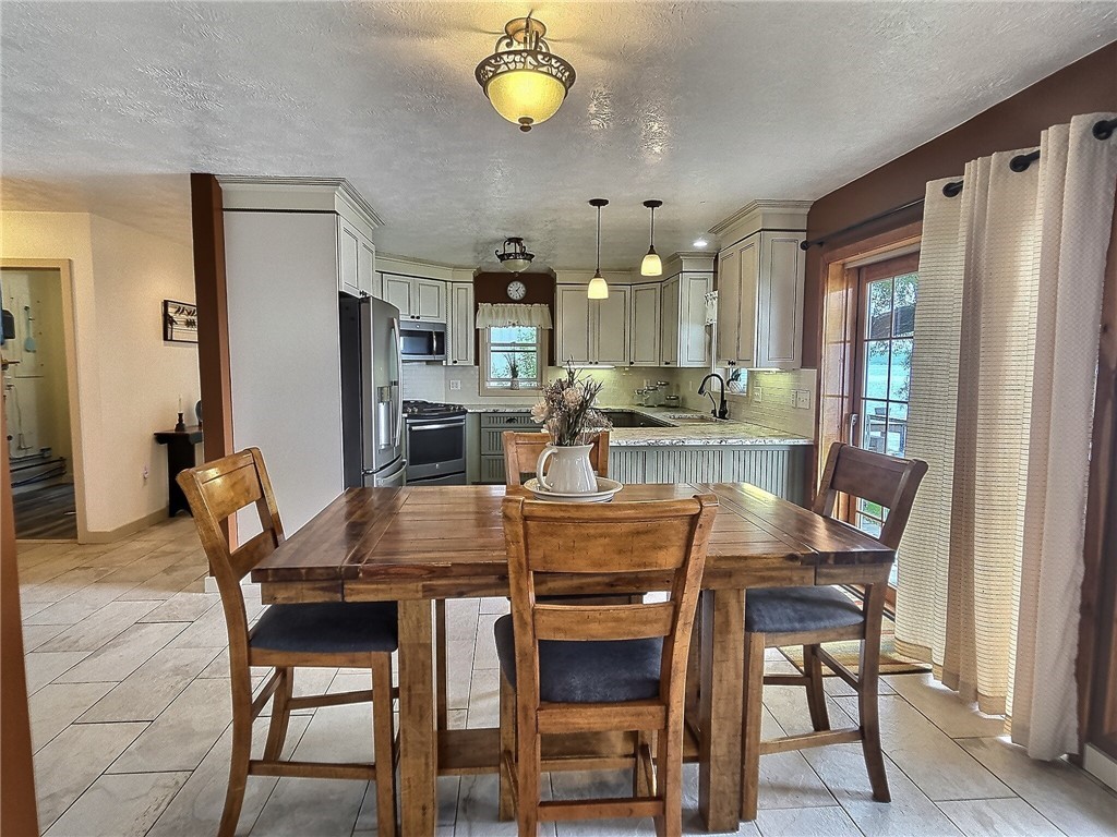 Genoa, New York 13081, United States, 3 Bedrooms Bedrooms, ,2 BathroomsBathrooms,Residential,Active,158026