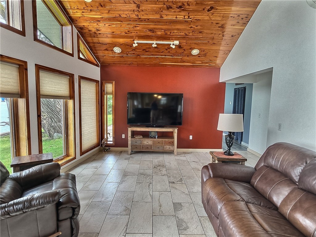 Genoa, New York 13081, United States, 3 Bedrooms Bedrooms, ,2 BathroomsBathrooms,Residential,Active,158026