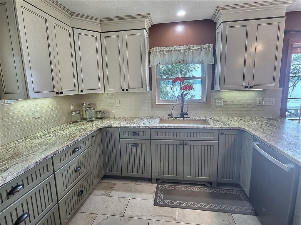 Genoa, New York 13081, United States, 3 Bedrooms Bedrooms, ,2 BathroomsBathrooms,Residential,Active,158026