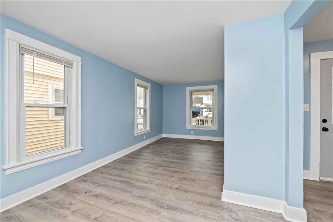 137 W Elm Street, East Rochester, New York image 7