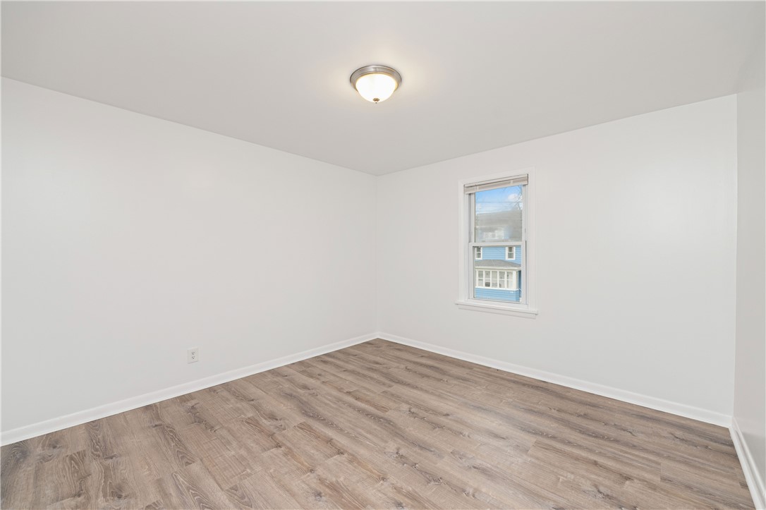 137 W Elm Street, East Rochester, New York image 19