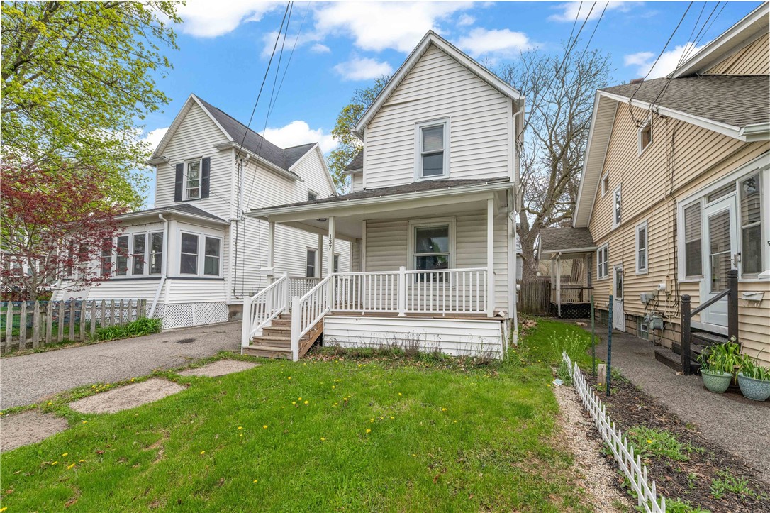137 W Elm Street, East Rochester, New York image 3