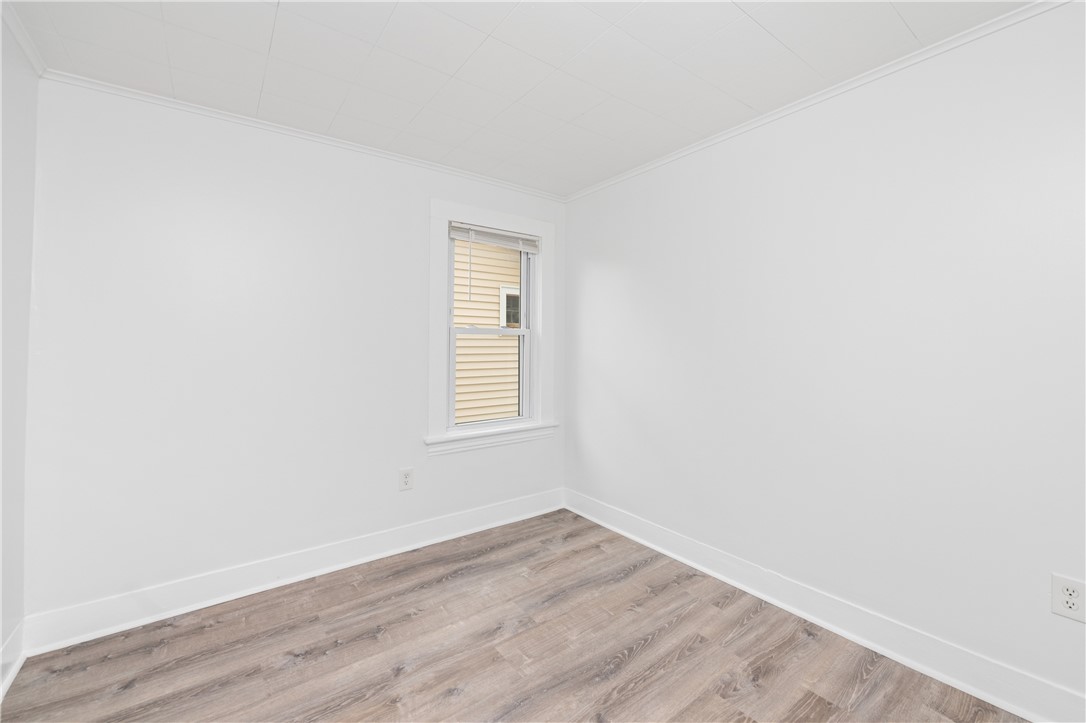 137 W Elm Street, East Rochester, New York image 23