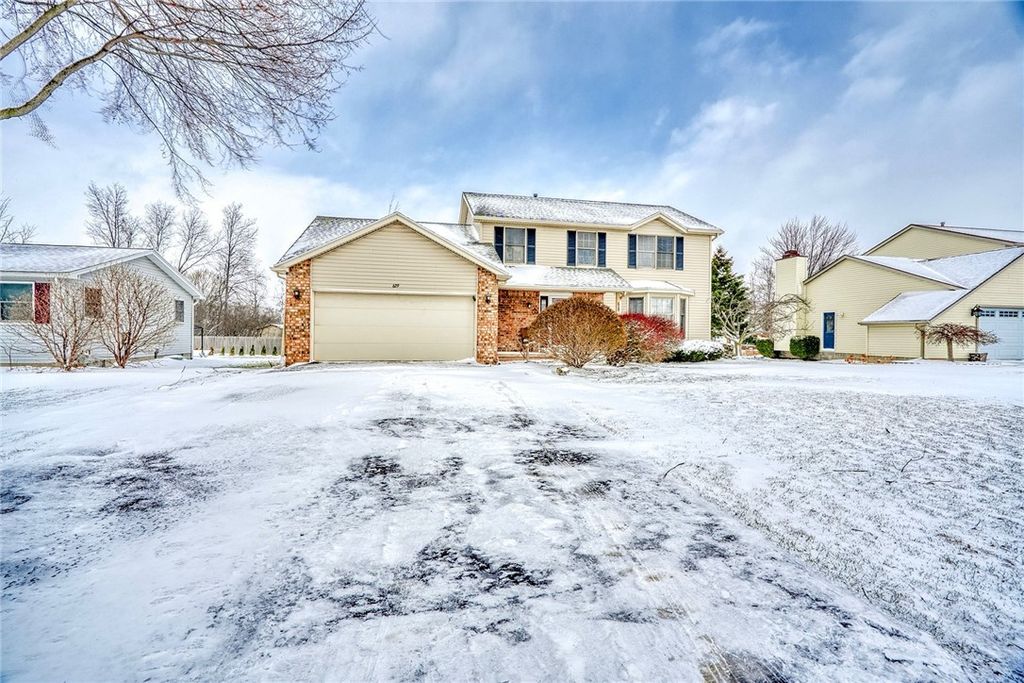 Photo of 629 Guinevere Drive, Greece, NY 14626 (MLS # R1667410)