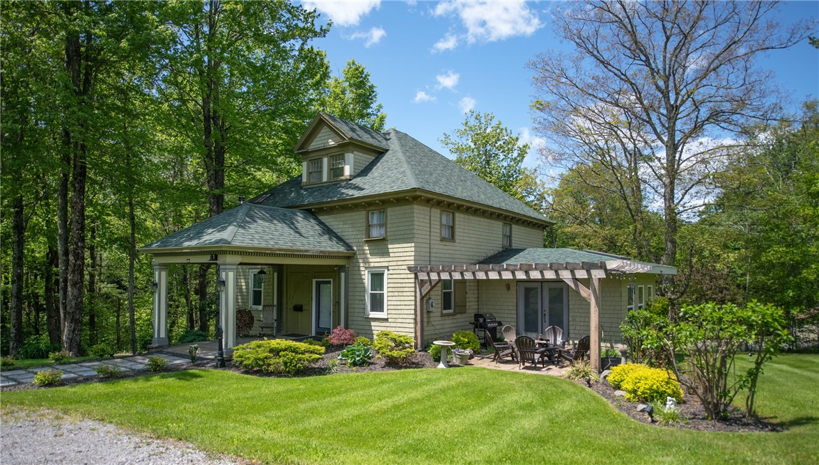 8 Van Dyke Avenue, Harpersfield, New York image 1
