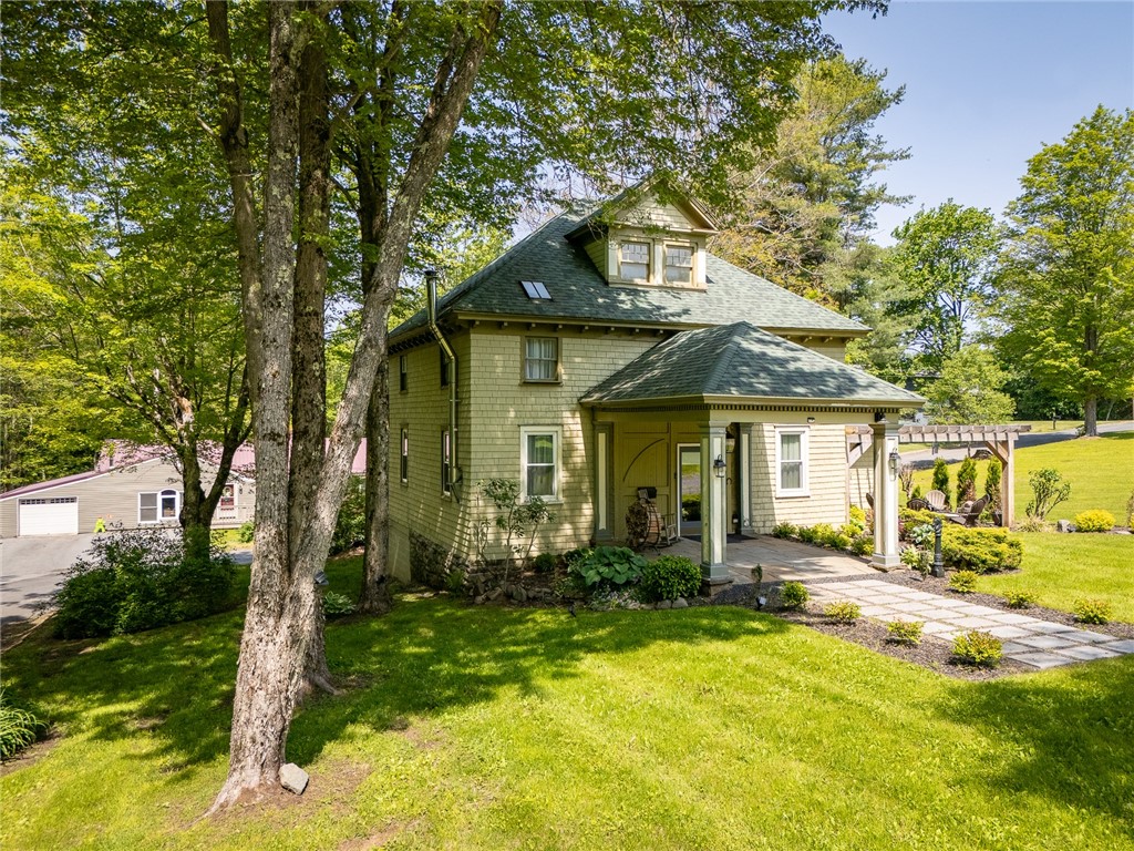 8 Van Dyke Avenue, Harpersfield, New York image 3
