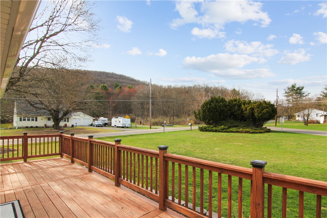 163 Hillview Drive, Big Flats, New York image 32