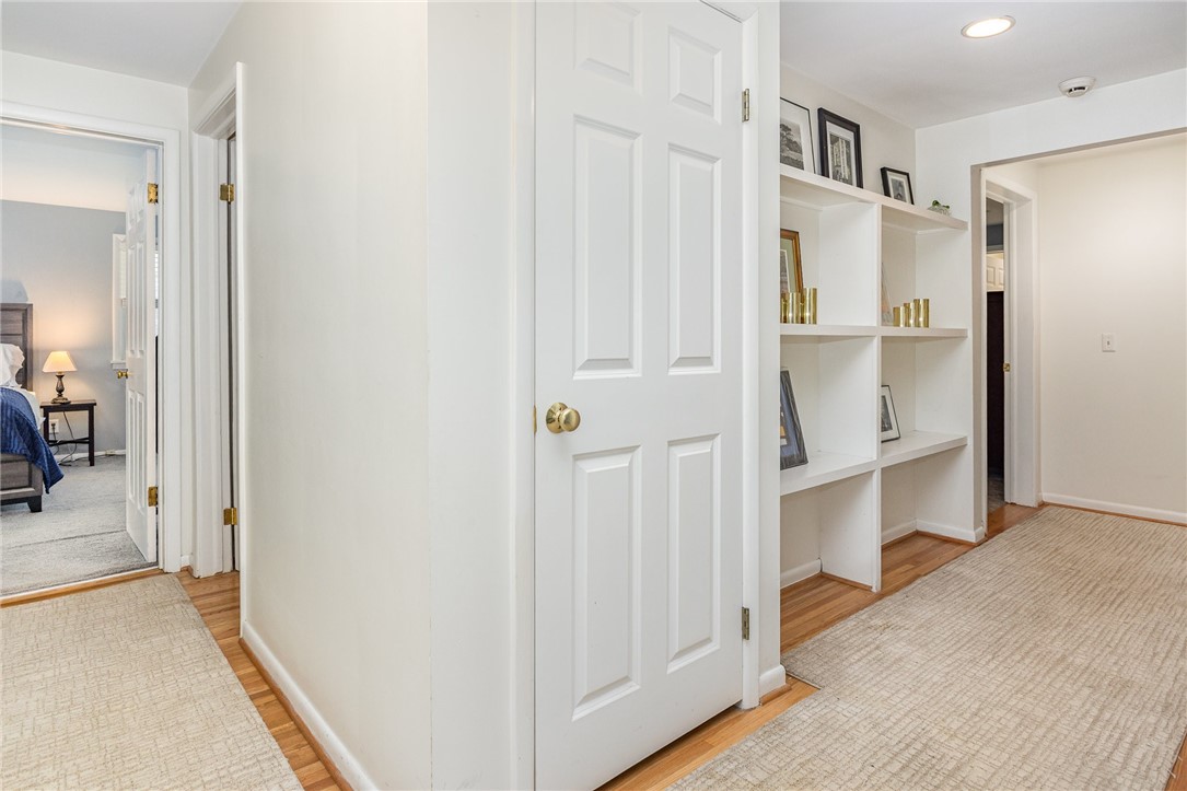 99 Grosvenor Road, Brighton, New York image 33