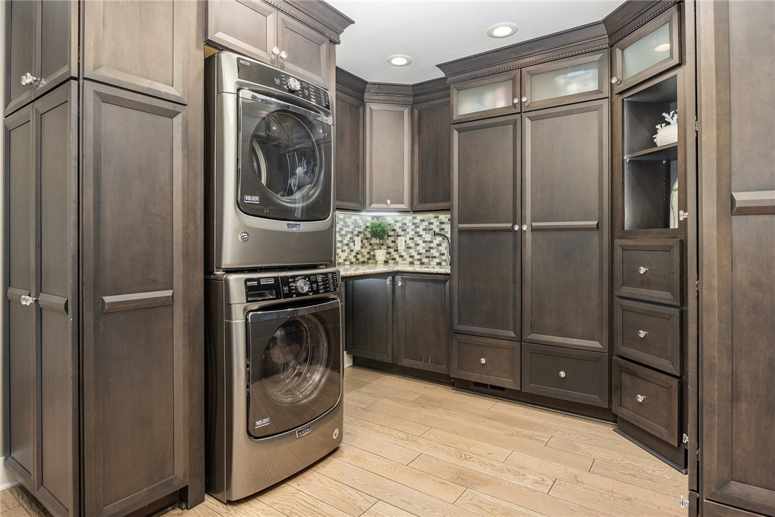 99 Grosvenor Road, Brighton, New York image 18