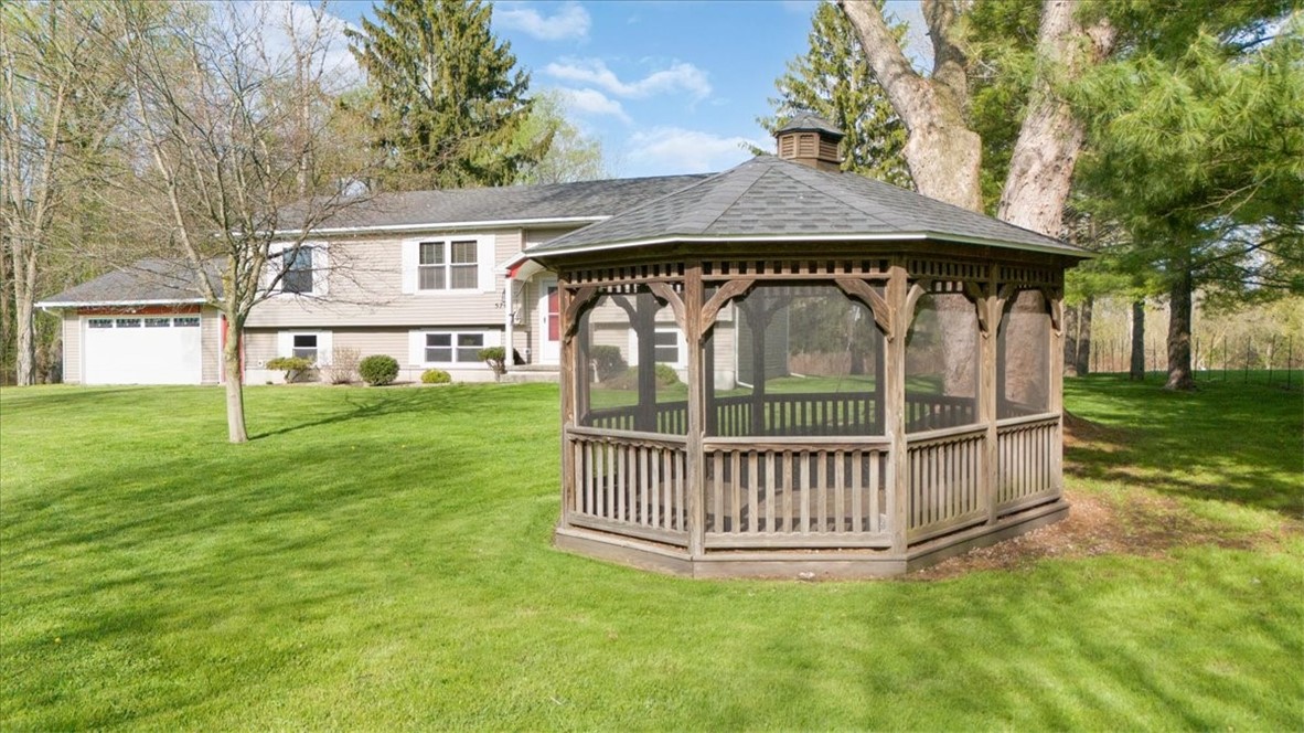 5745 Eddy Ridge Road, Williamson, New York image 4