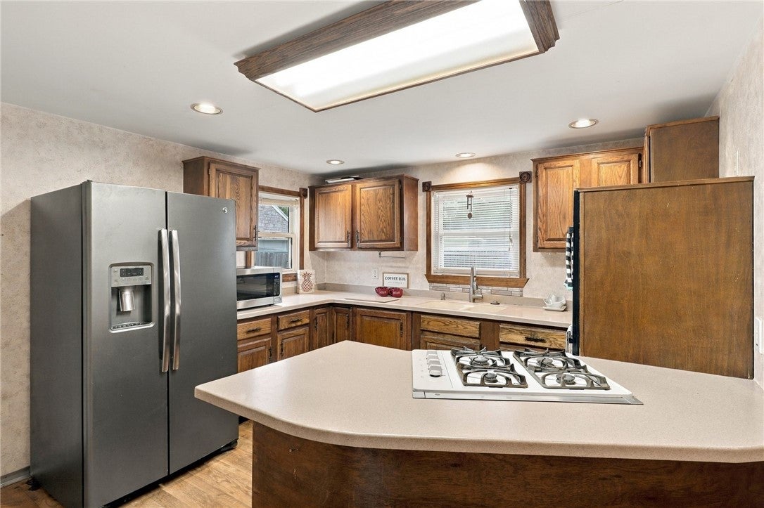 545 Seneca Avenue