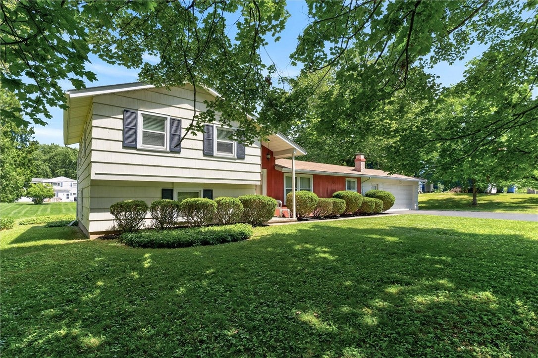 11 Parkwood Lane