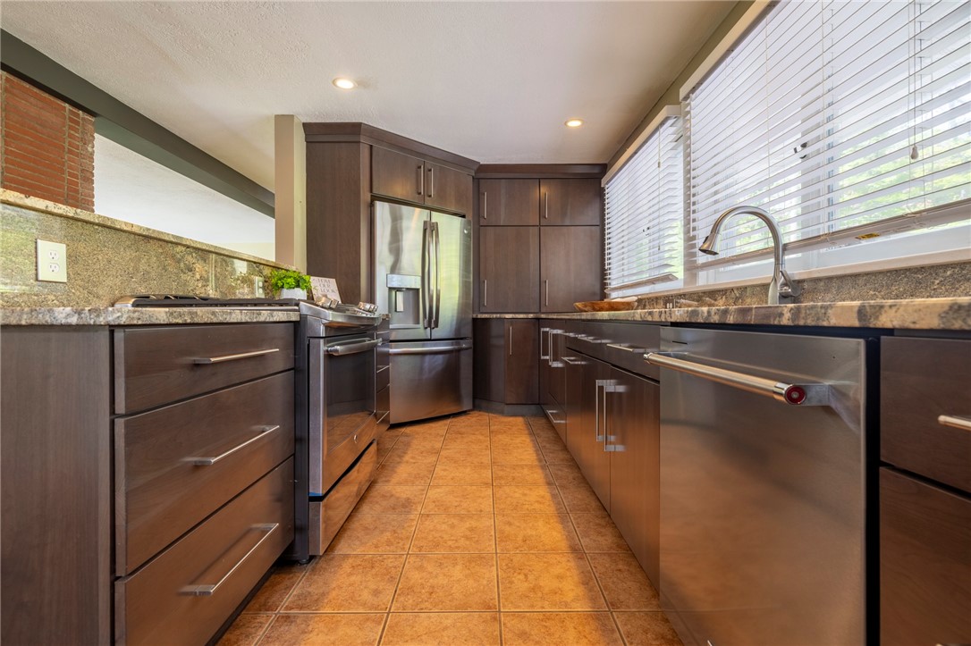 4282 East Avenue, Pittsford, New York image 15