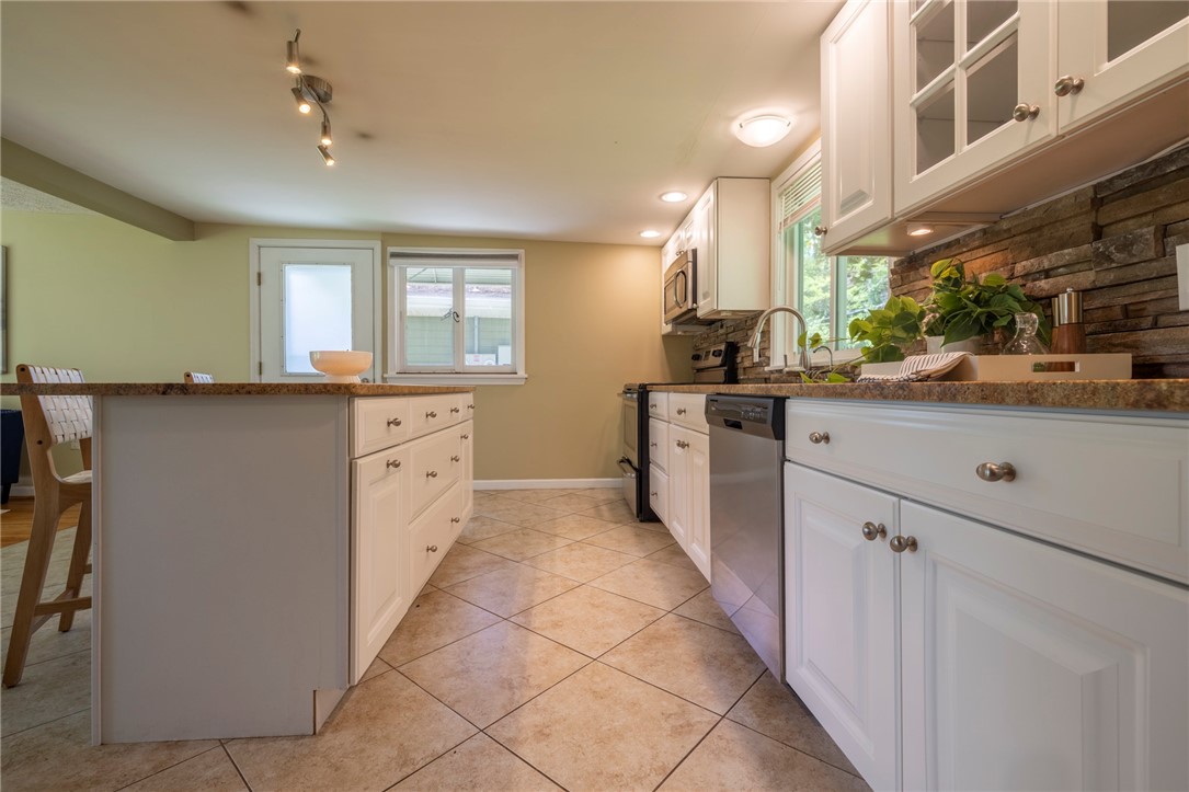 4282 East Avenue, Pittsford, New York image 44