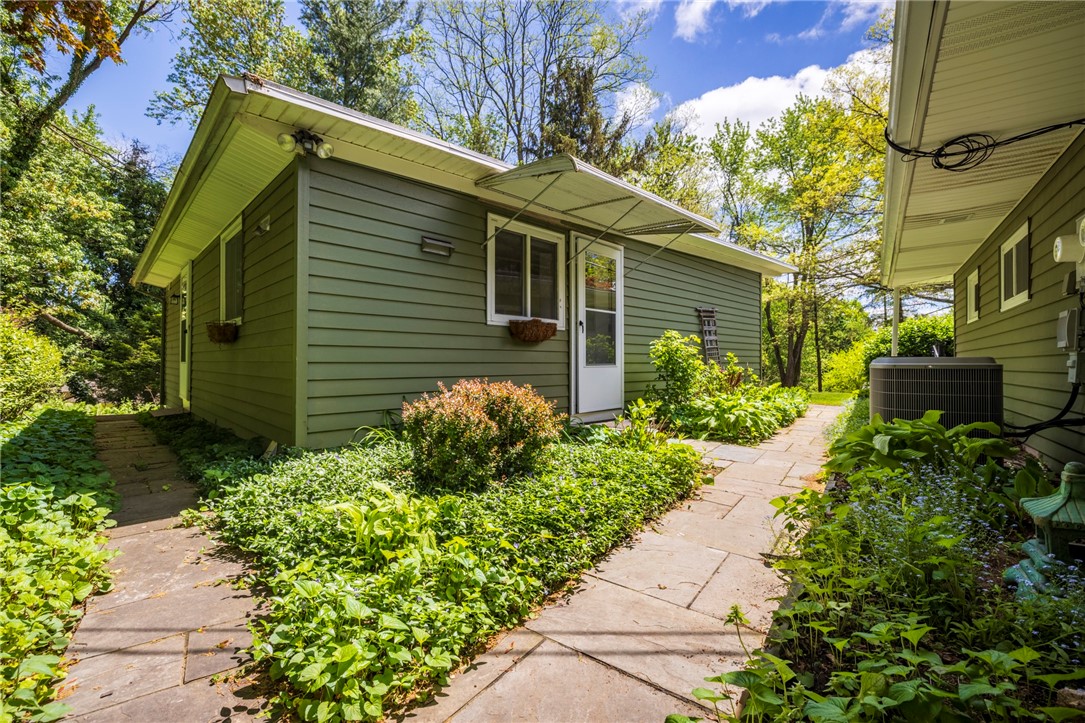 4282 East Avenue, Pittsford, New York image 36