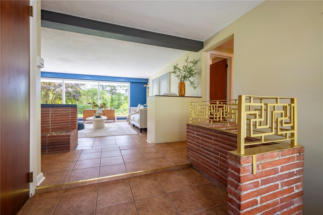 Search Properties 3 4282 east avenue