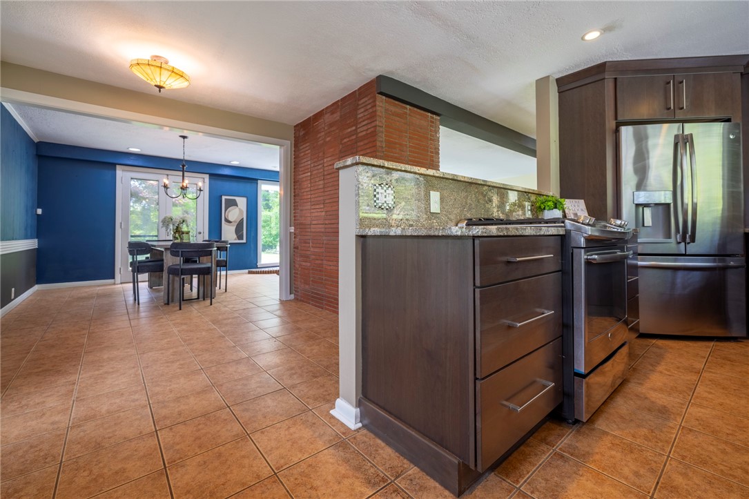 4282 East Avenue, Pittsford, New York image 12