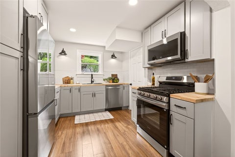 Tiny photo for 39 Stonecliff Drive, Greece, NY 14616 (MLS # R1690078)