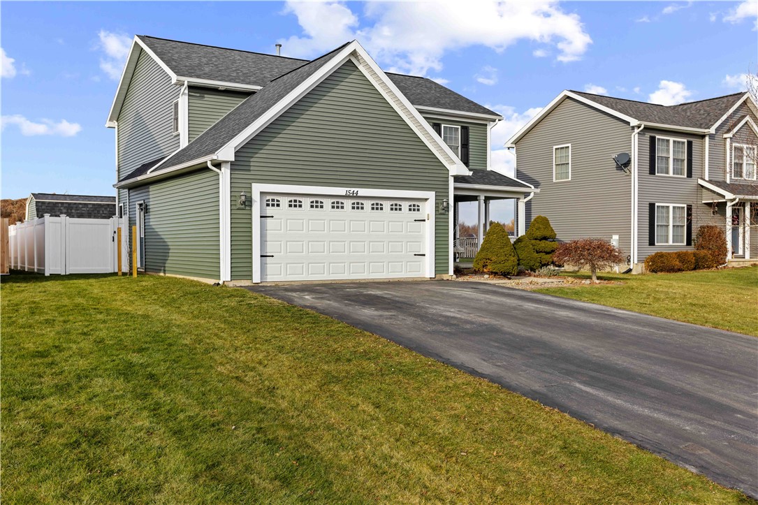 1544 Meadowbrook Lane