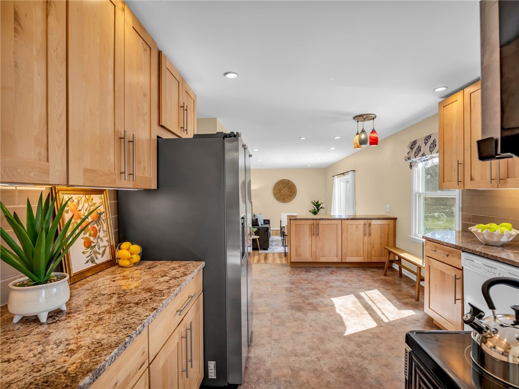 29 French Meadow Lane, Brighton, New York image 23