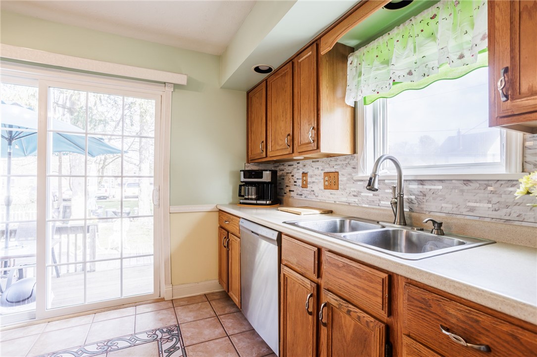23 Briarcliff Road, Greece, New York image 9