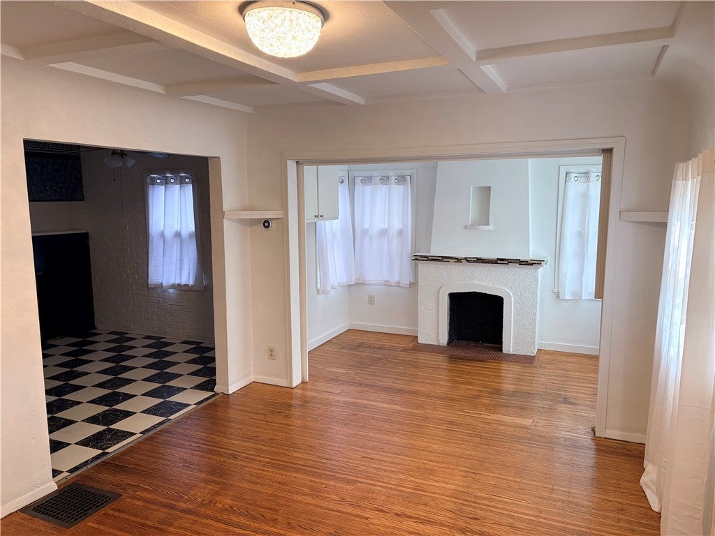 100 Beverly Hgts