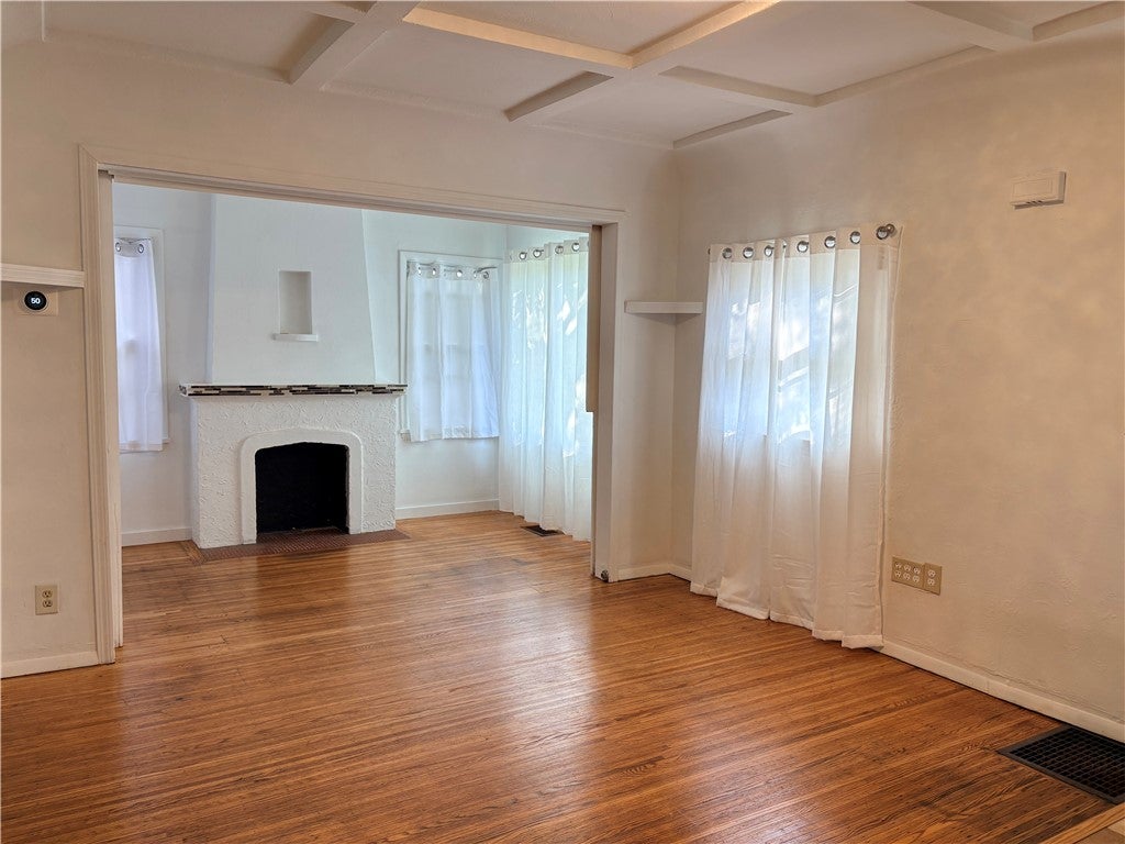100 Beverly Hgts