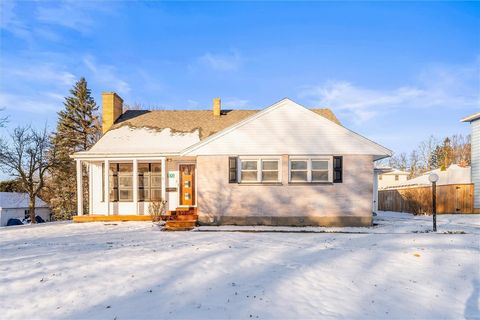 Photo of 32 Deland Park B, Perinton, NY 14450 (MLS # R1654120)