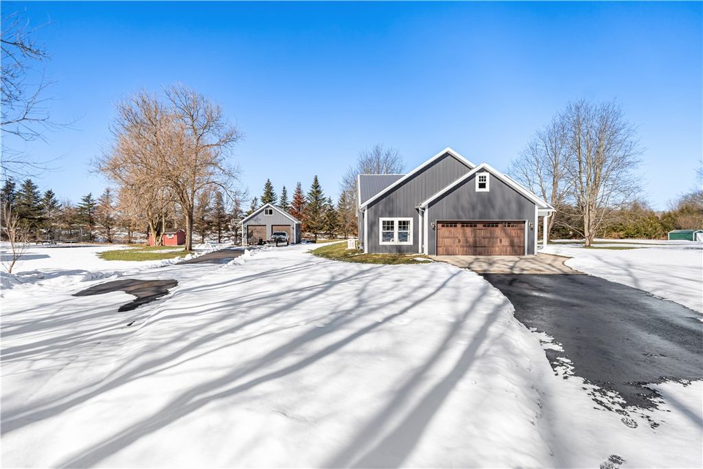 Photo of 2305 Vandy Drive, Macedon, NY 14522 (MLS # R1666298)