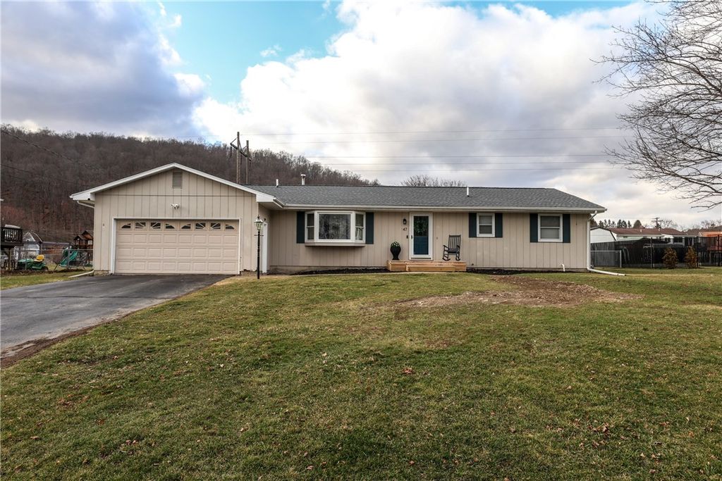 Photo of 47 Groff Road, Big Flats, NY 14845 (MLS # R1667203)