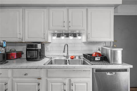 Tiny photo for 879 Maiden aka 11 Black Walnut Dr Lane, Greece, NY 14615 (MLS # R1706006)