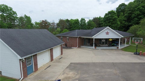 Photo for 490 Bennett Parkway