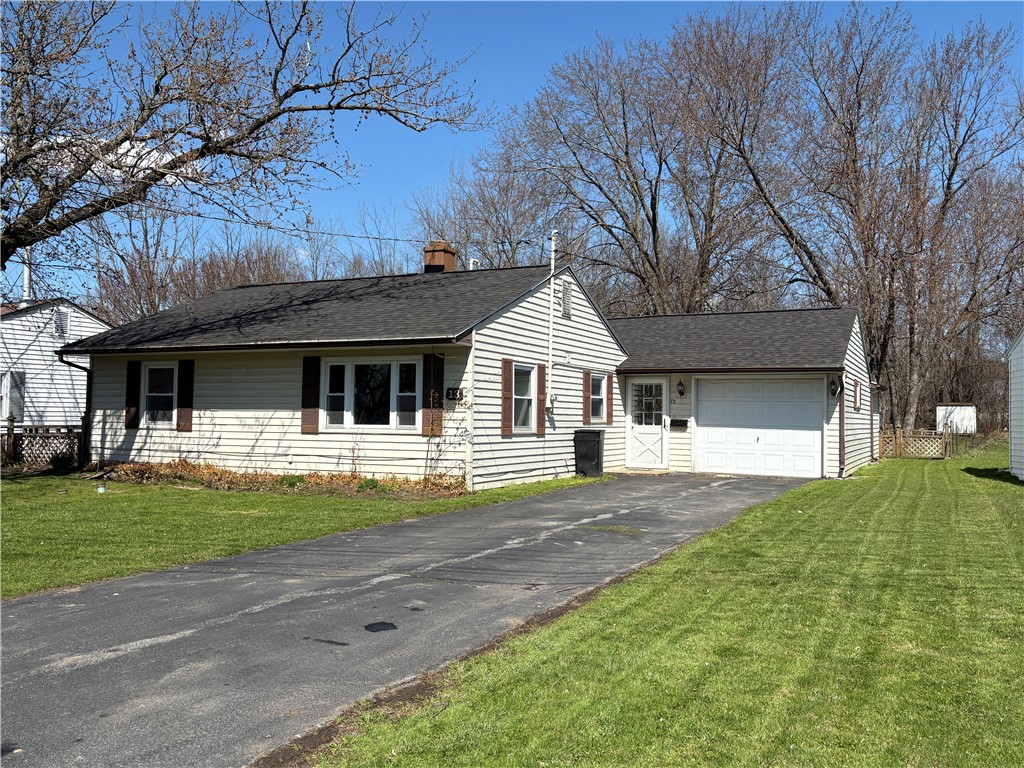 13 Wycliffe Road, Waterloo, New York image 1