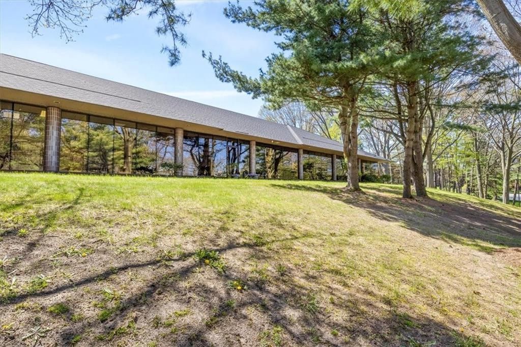 Photo of 110 Linden Oaks, Pittsford, NY 14625 (MLS # R1675859)