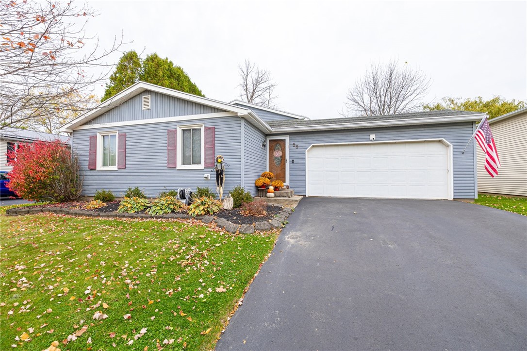 88 Woodsong Lane, Greece, New York image 1