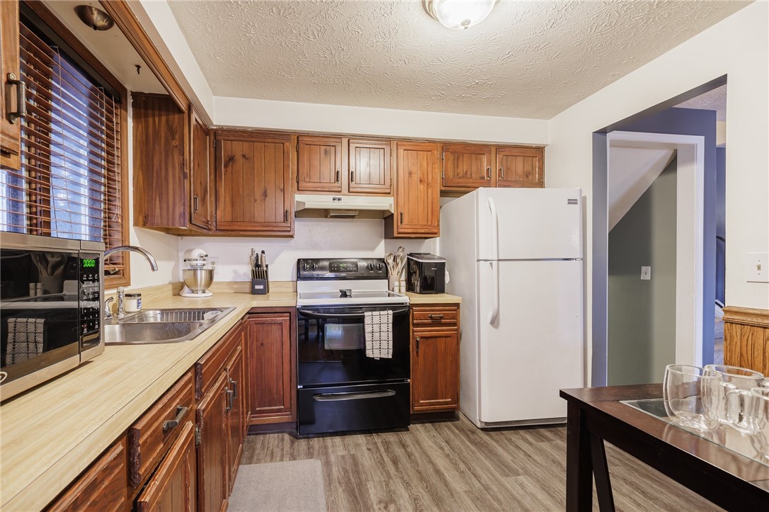 88 Woodsong Lane, Greece, New York image 6