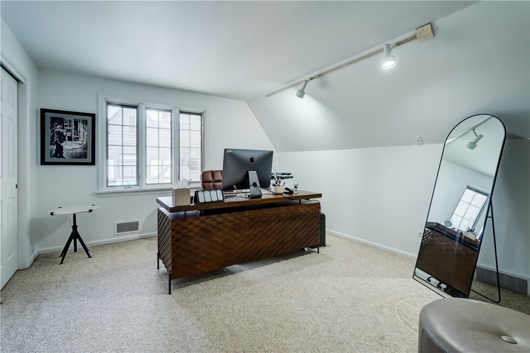 200 Grosvenor Road, Brighton, New York image 25