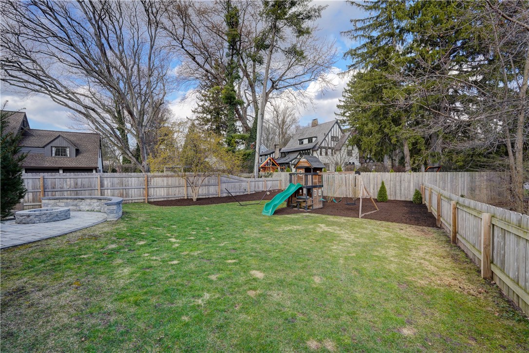 200 Grosvenor Road, Brighton, New York image 33
