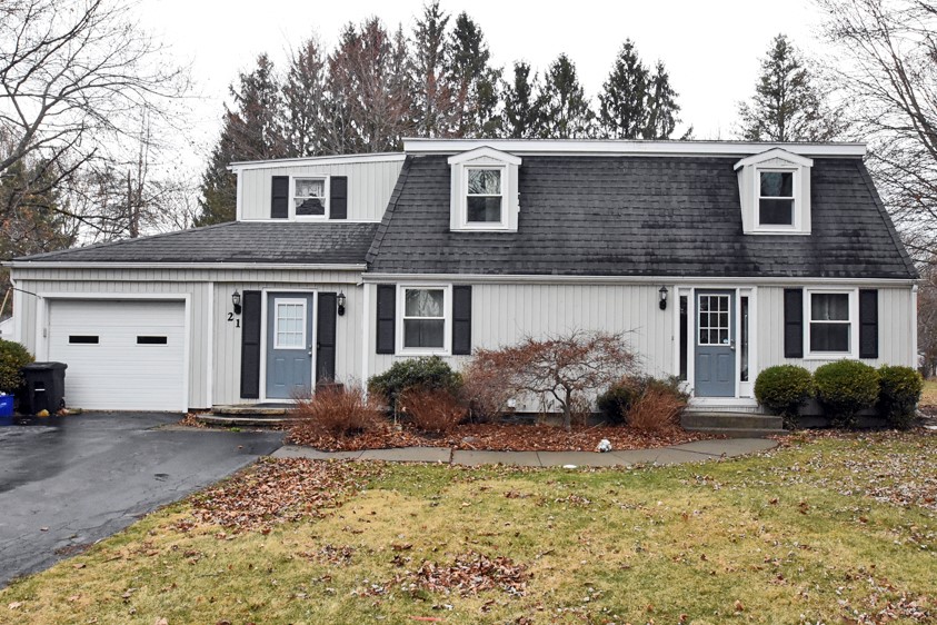 21 Algonquin Drive, Big Flats, New York image 1