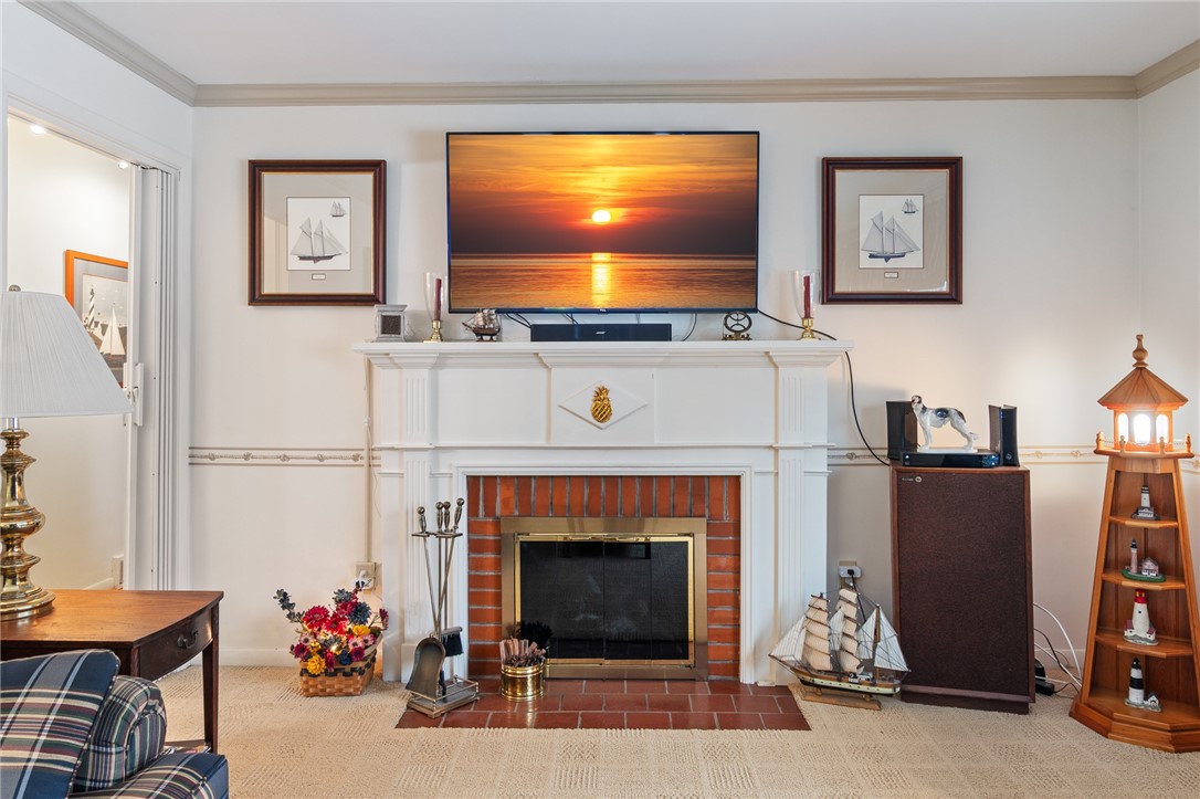 8387 Wickham Boulevard