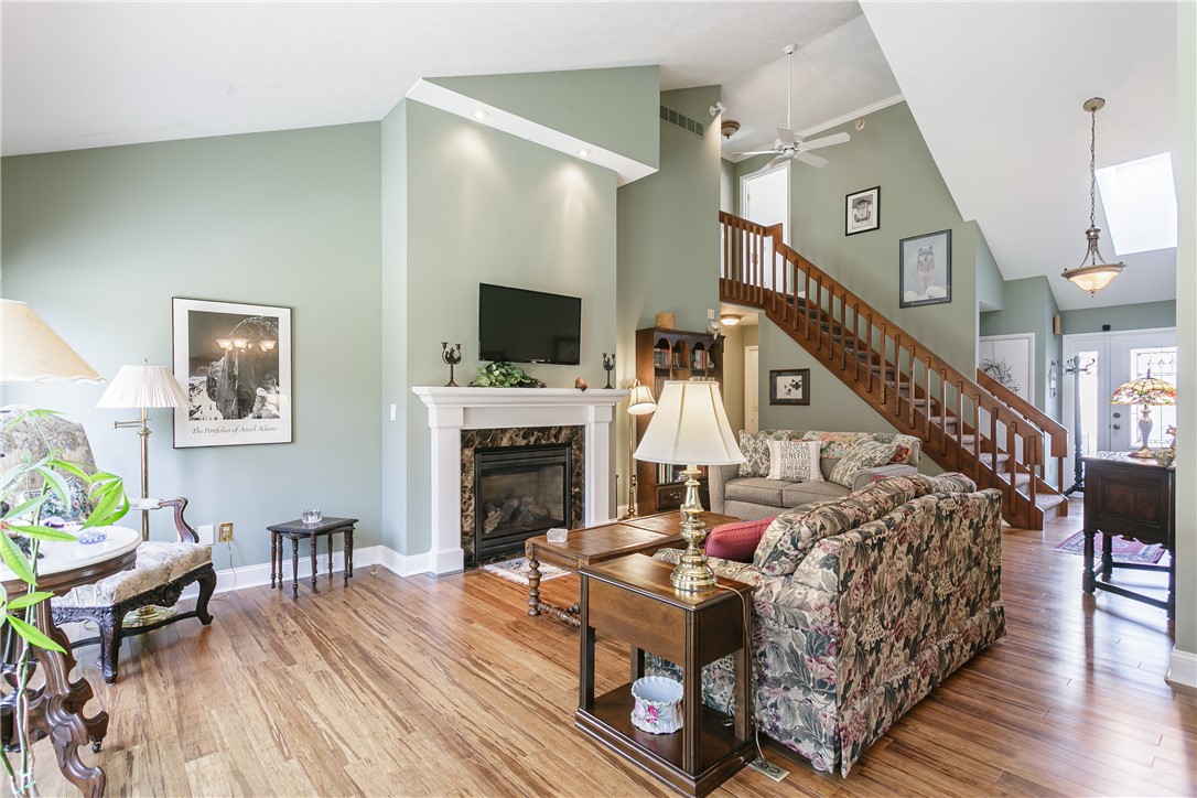 38 Winding Creek Lane, Penfield, New York image 5